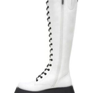 NWOT SAM EDELMAN CIRCUS "LILAH" WHITE LACE UP CHUNKY BOOTS